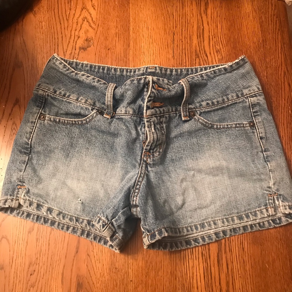 LEI DENIM SHORTS SZ 7